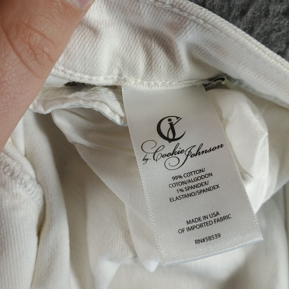 CJ by Cookie Johnson Jeans Women 8 29x30 White Mid Rise Pockets Logo Made In USA - Picture 5 of 12